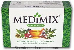 Les fameux savons ayurvdiques indiens Medimix produits dans l'tat du Tamil Nadu
